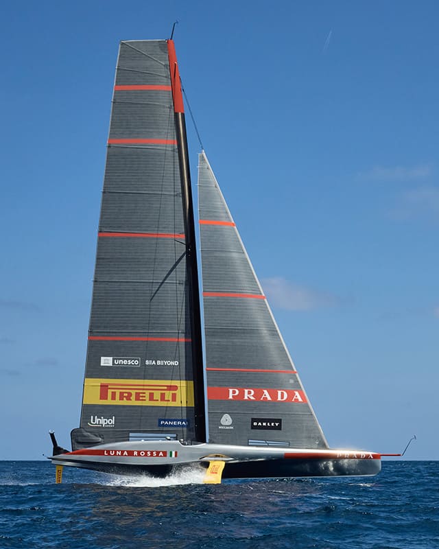 The Luna Rossa caravel sails through the open seas.